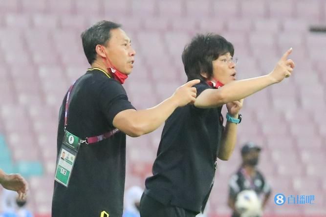”导演宋晓文在提到表白时，泪目当场，深情感谢父母一路以来的支持与陪伴